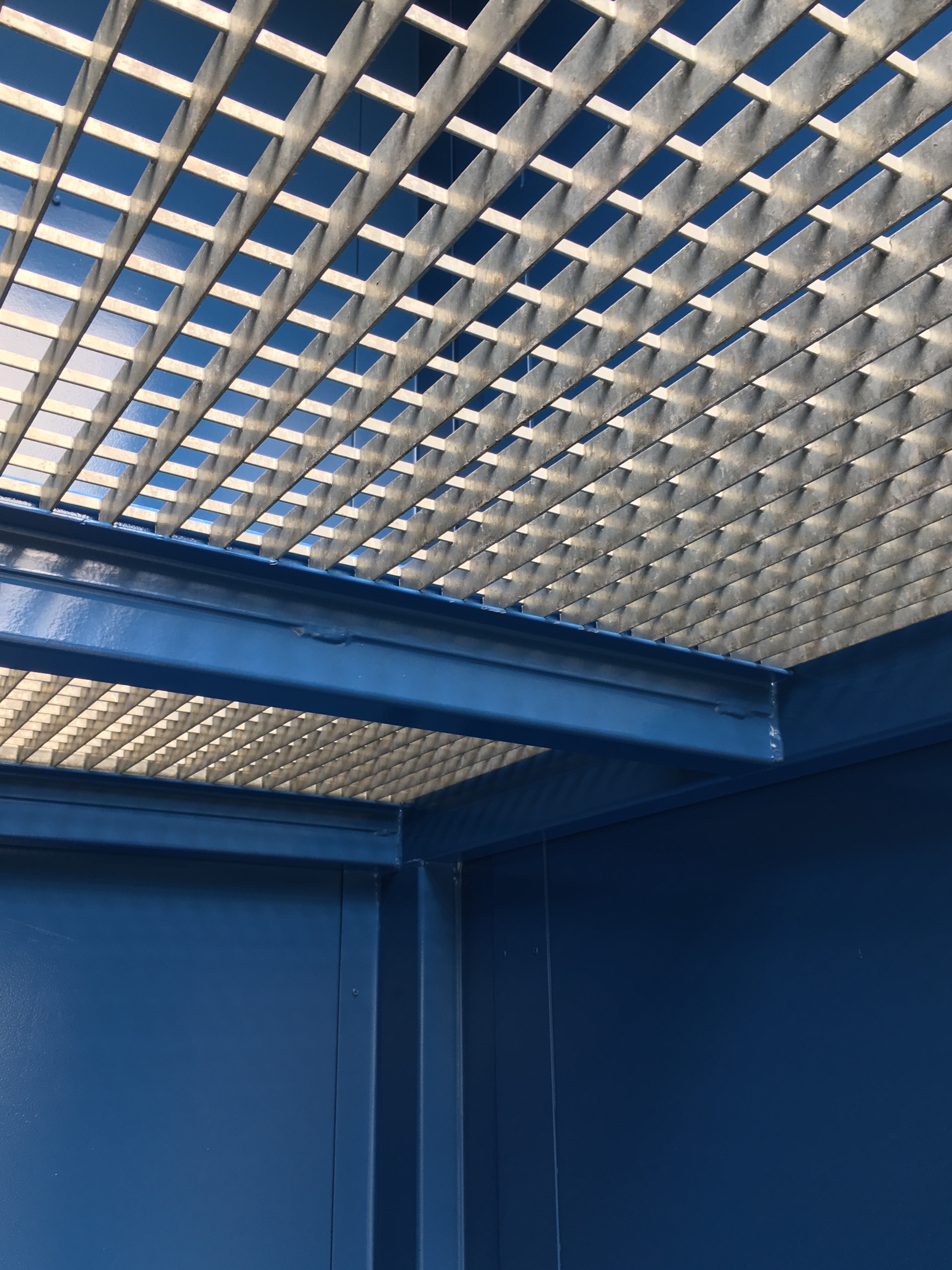 Brandwerende Pakketkluis Roostervloer